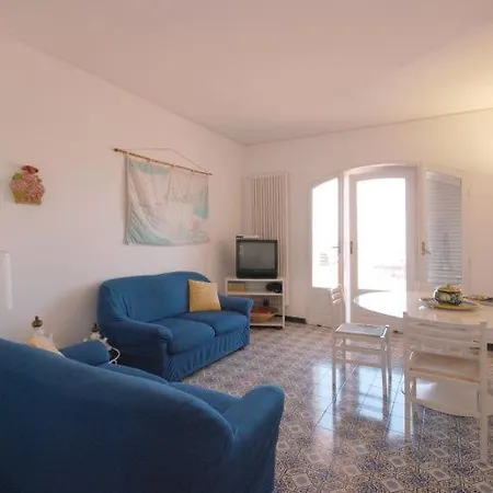 Sorrento Sleeps 9 Air Con * Massa Lubrense